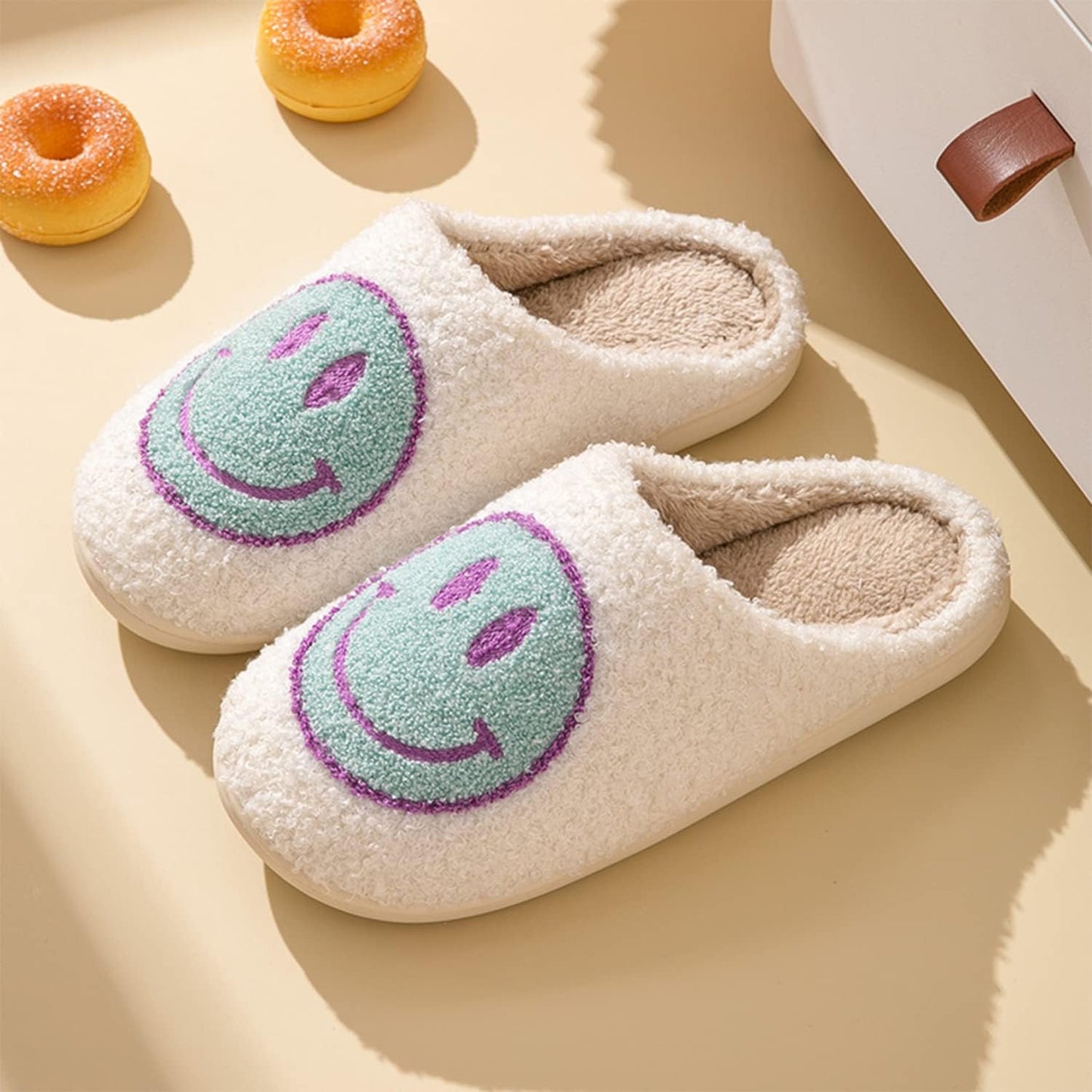 Women Smiley Face Slippers