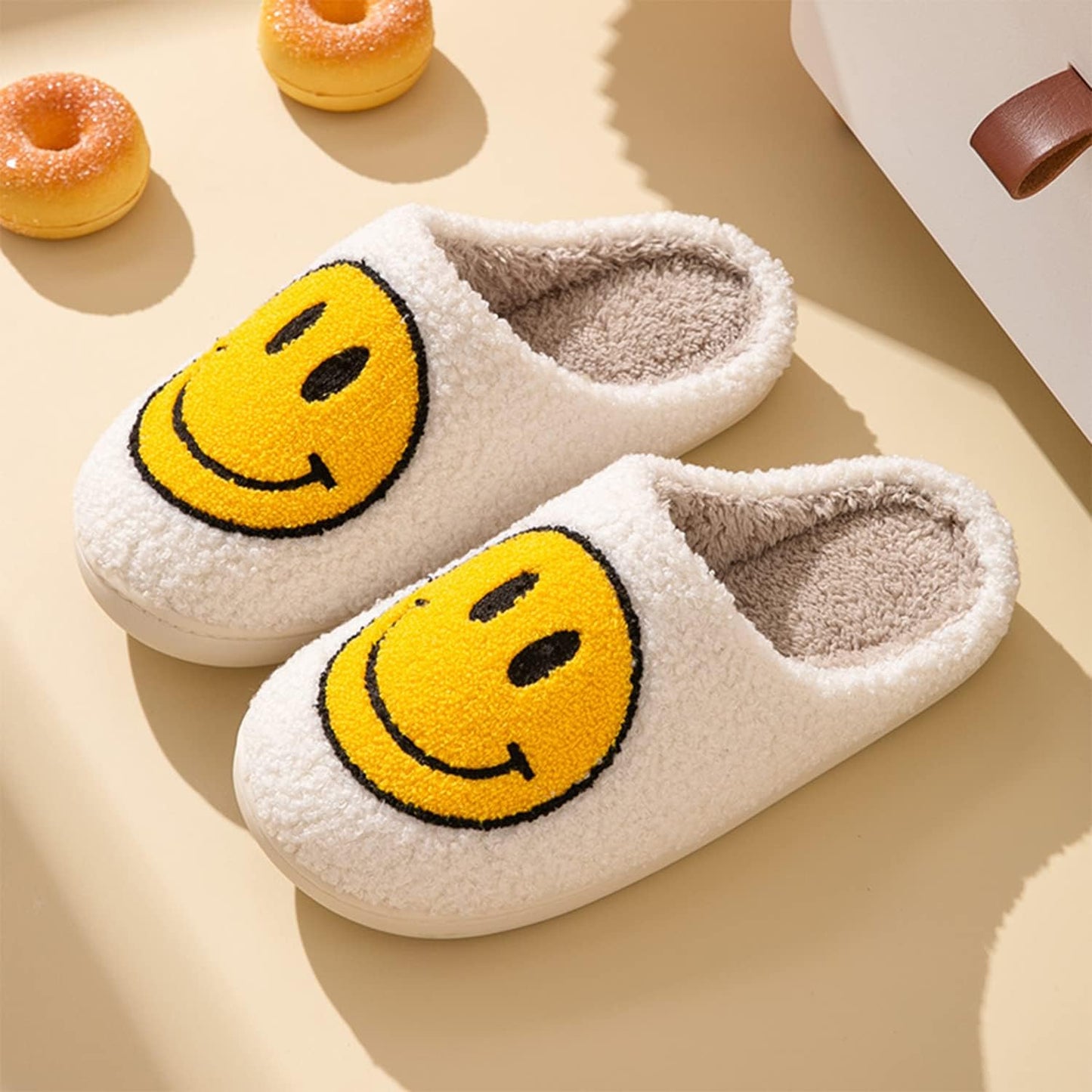 Women Smiley Face Slippers