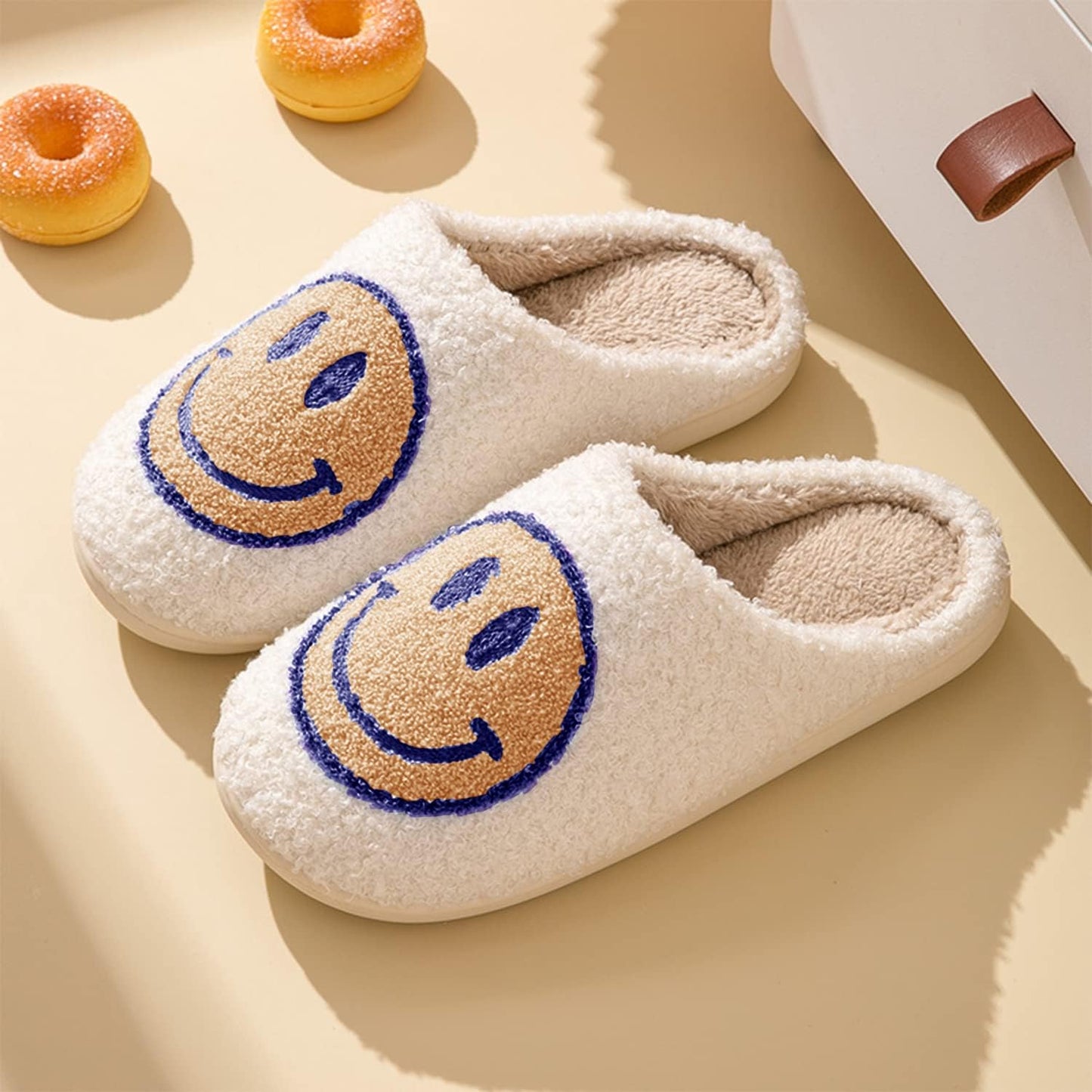 Women Smiley Face Slippers