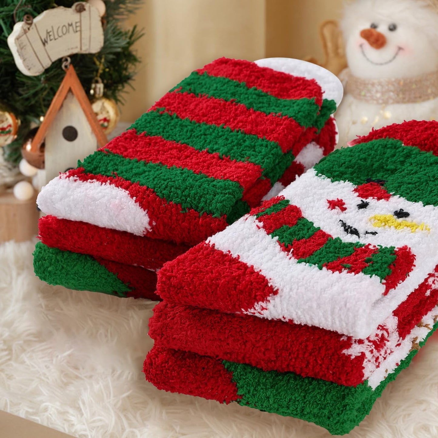 YOGINGO 6 Pairs Christmas Socks